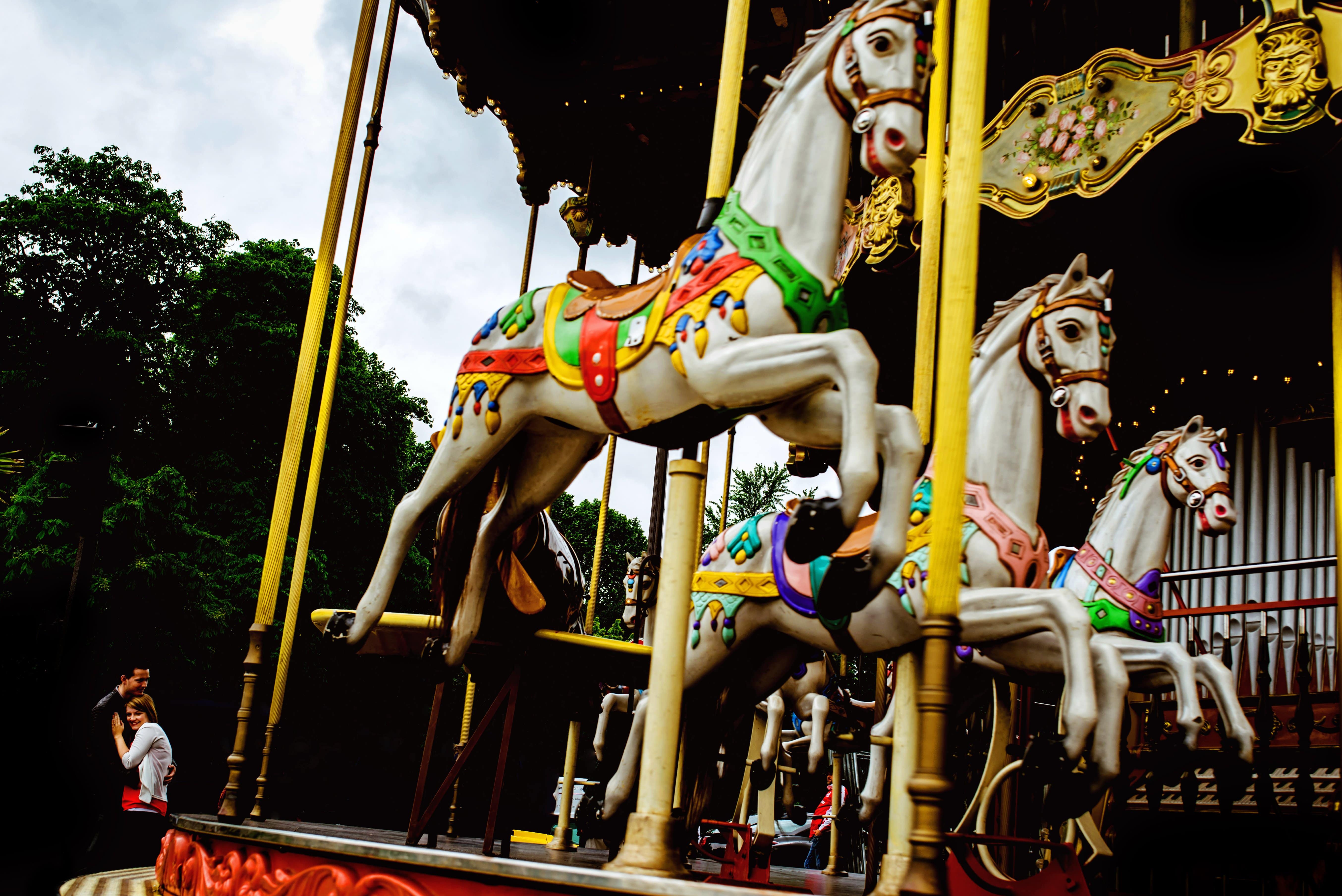 Carousel Engagement photo shoot in Paris 