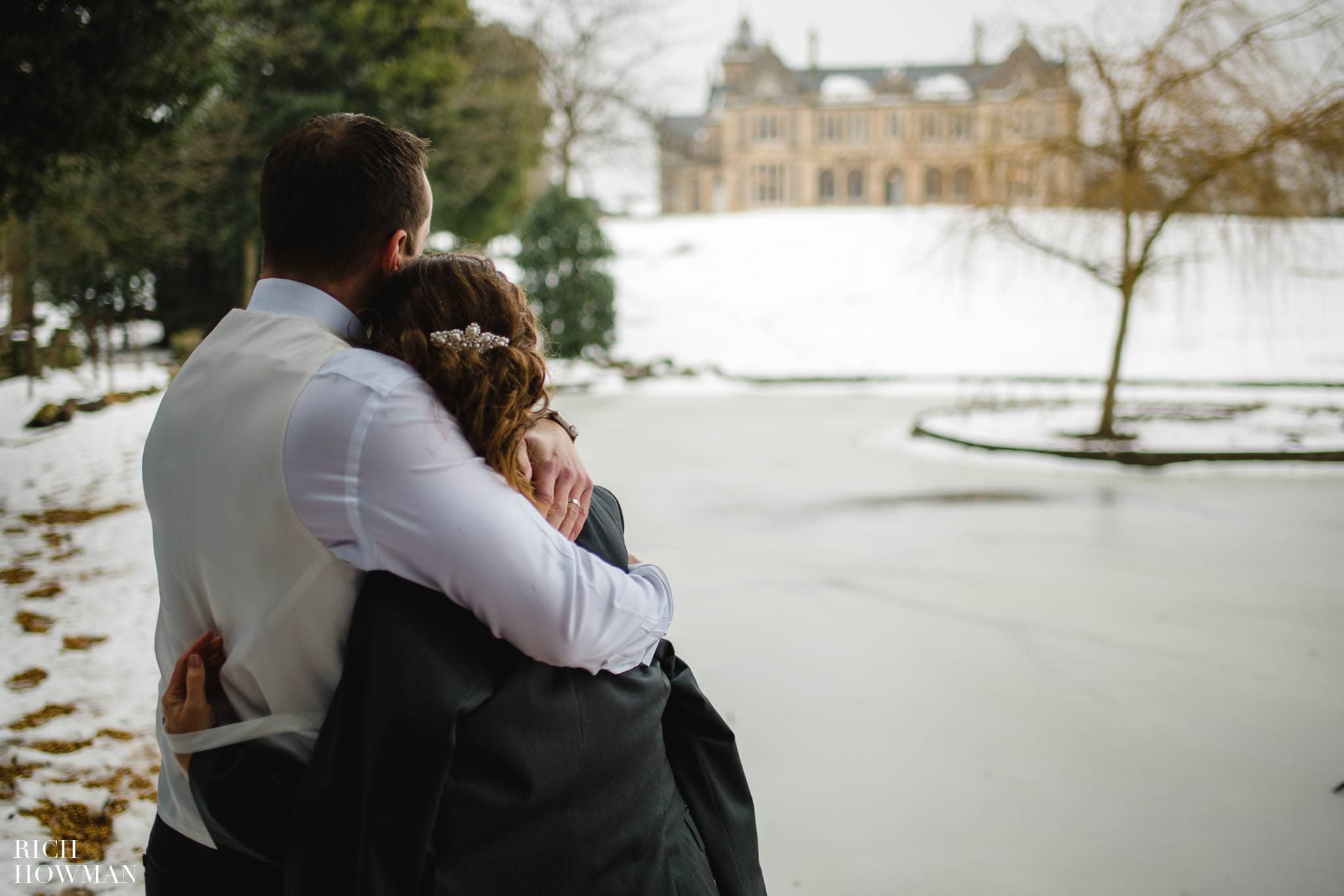 A Snowy Wedding in Somerset at Clevedon Hall 39