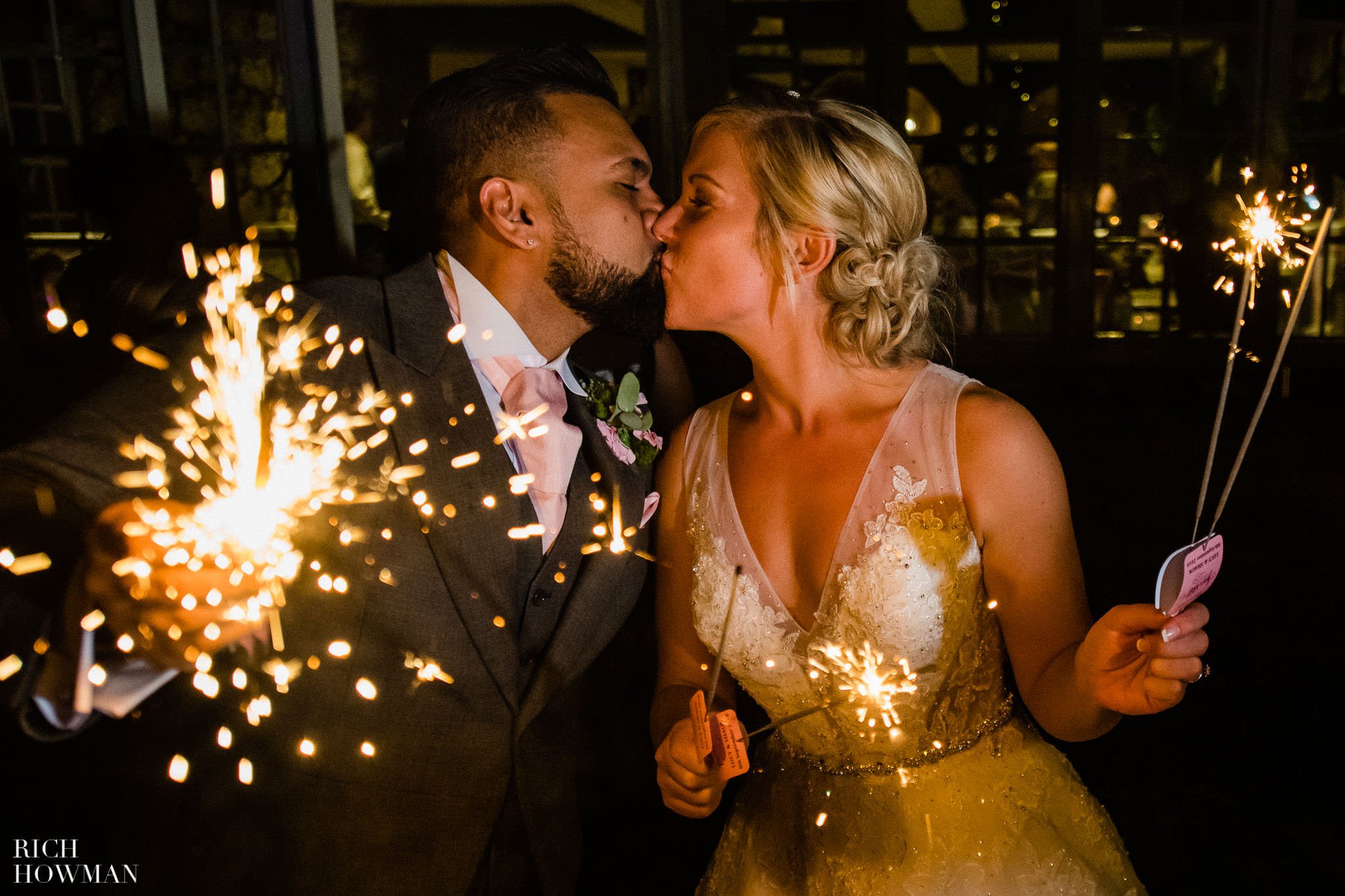 Wedding Photographers in Oxfordshire | Wedding Photographers Witney 135