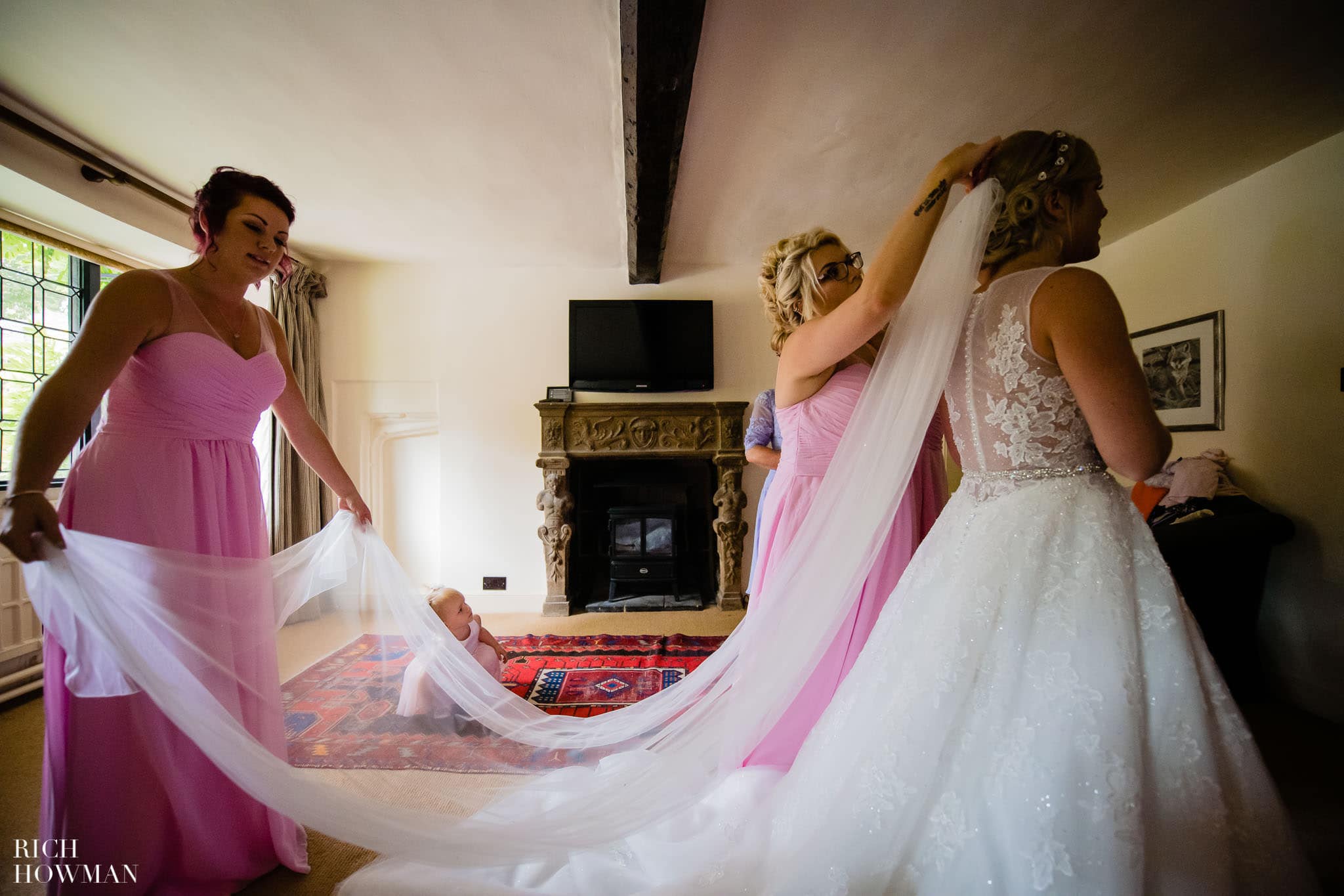 Wedding Photographers in Oxfordshire | Wedding Photographers Witney 29